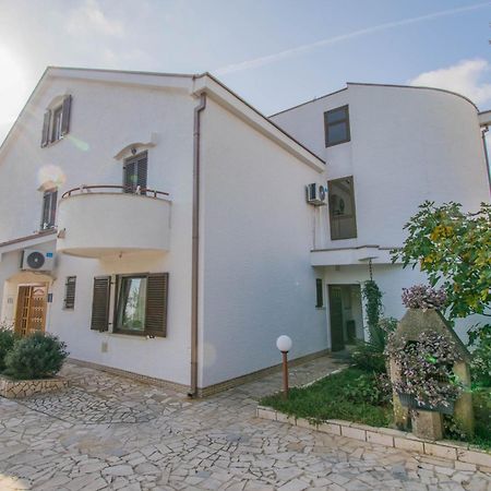 Apartments Punta & Vista In Krk Krk Town Dış mekan fotoğraf