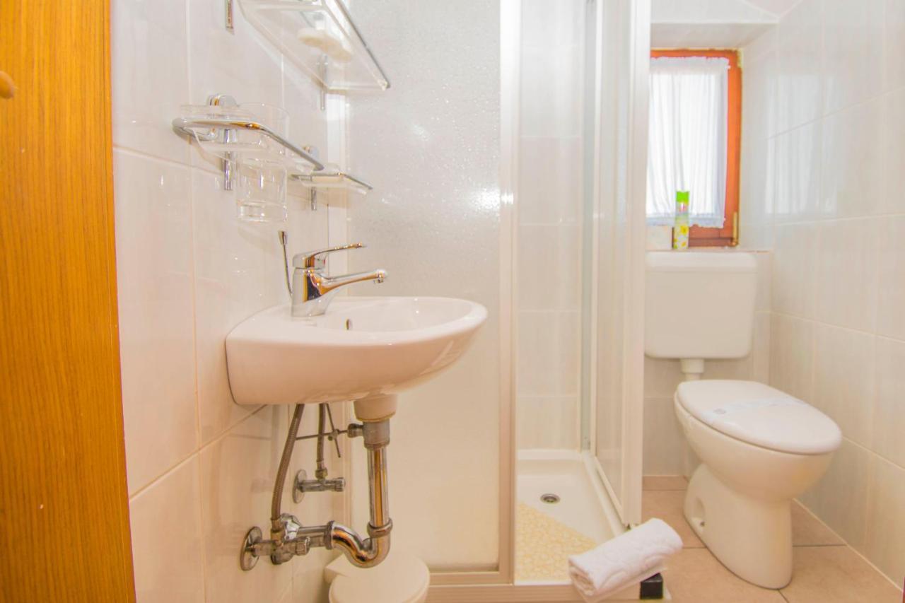 Apartments Punta & Vista In Krk Krk Town Dış mekan fotoğraf