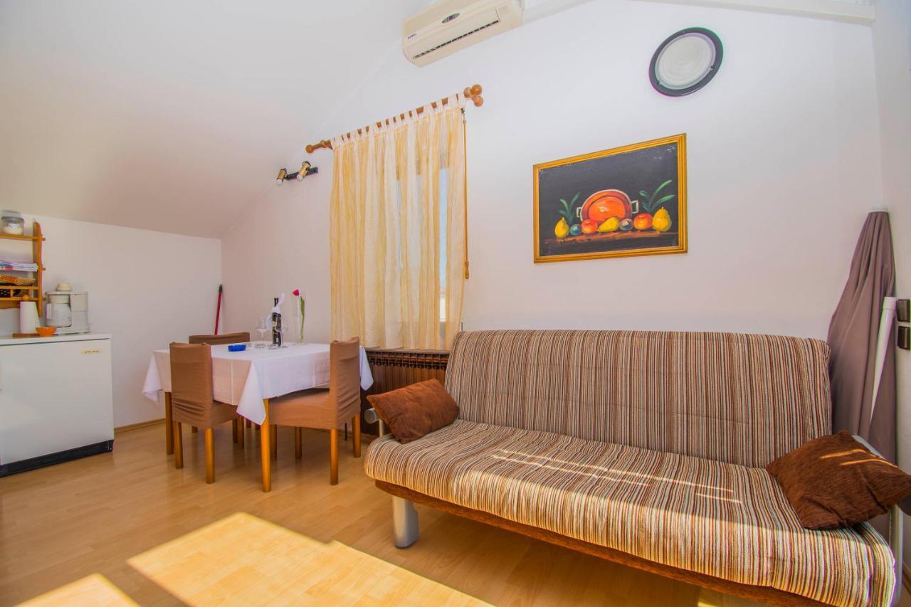 Apartments Punta & Vista In Krk Krk Town Dış mekan fotoğraf