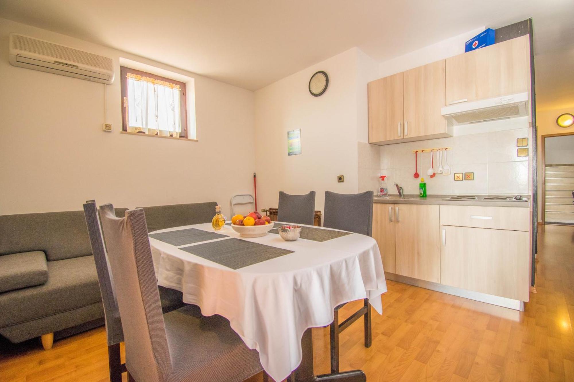 Apartments Punta & Vista In Krk Krk Town Dış mekan fotoğraf